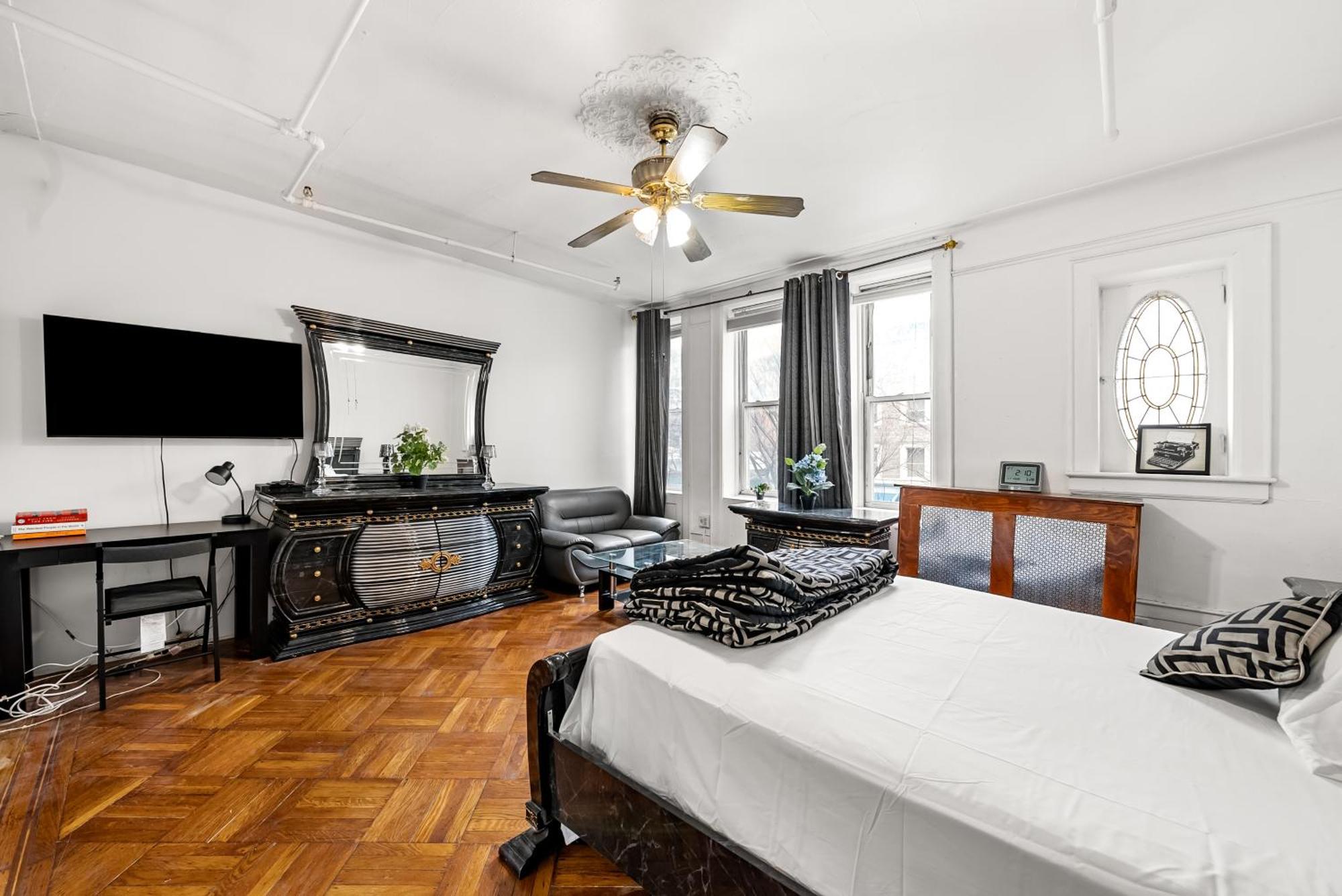 Klo Guest House Нью-Йорк Экстерьер фото